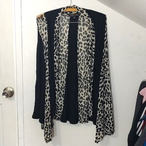 Animal Print Sleeveless Waterfall Cardigan Size Medium